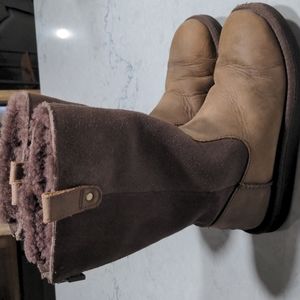 UGG KIDS BEACON TWO TONE BROWN LEATHER BOOTS
